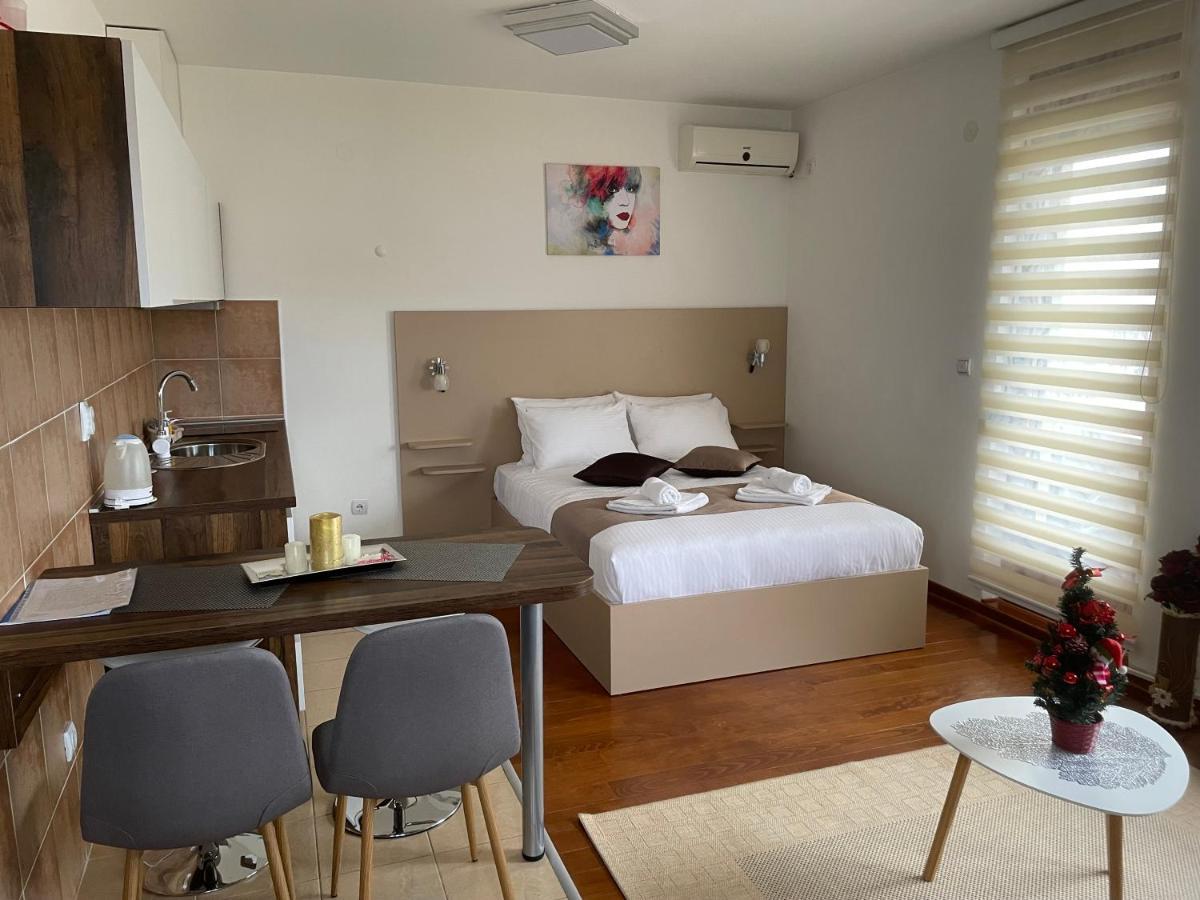 Imperia Apartments Vrnjacka Banja Ngoại thất bức ảnh